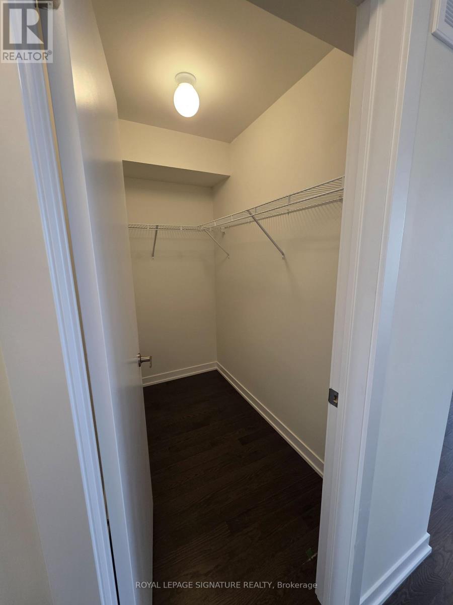 28 Green Gardens Boulevard, Toronto, Ontario  M6A 0E7 - Photo 21 - C13242944