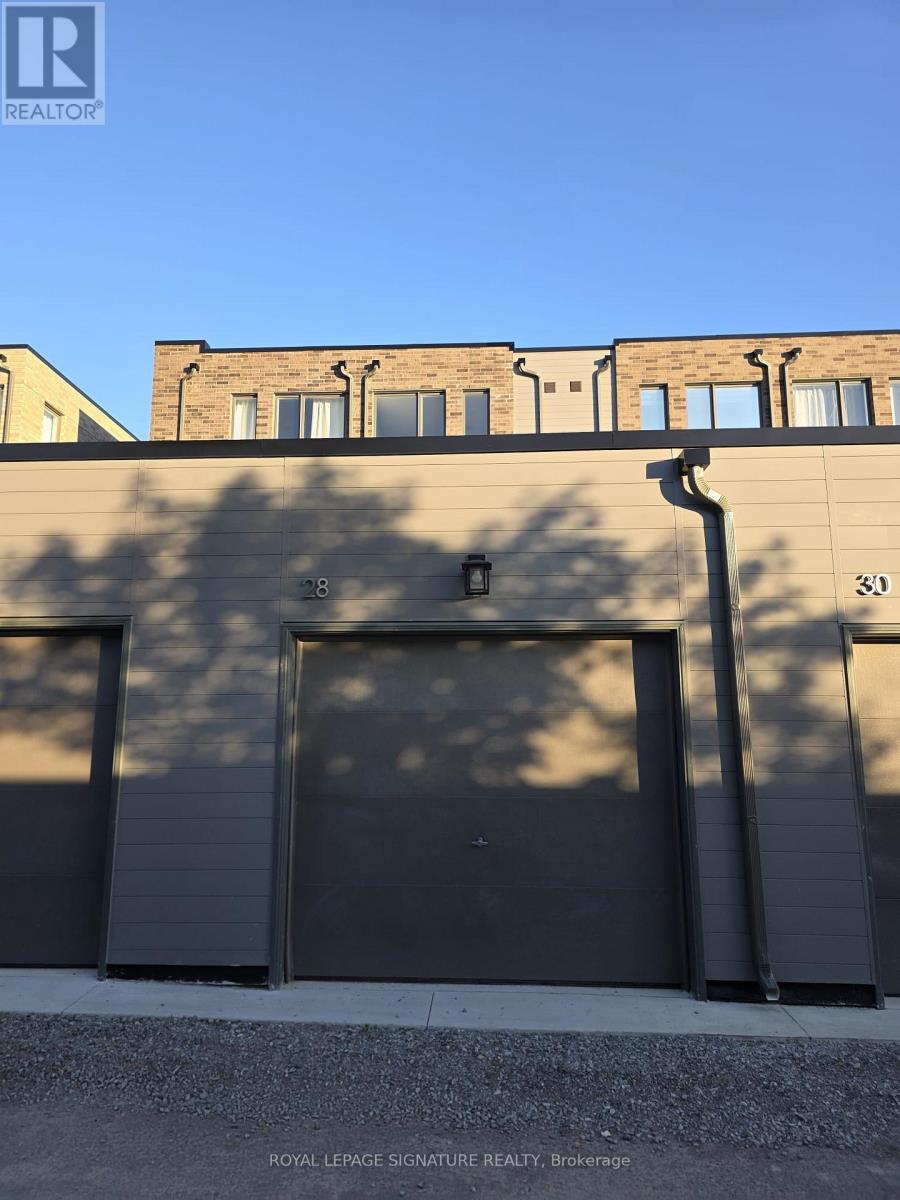 28 Green Gardens Boulevard, Toronto, Ontario  M6A 0E7 - Photo 25 - C13242944