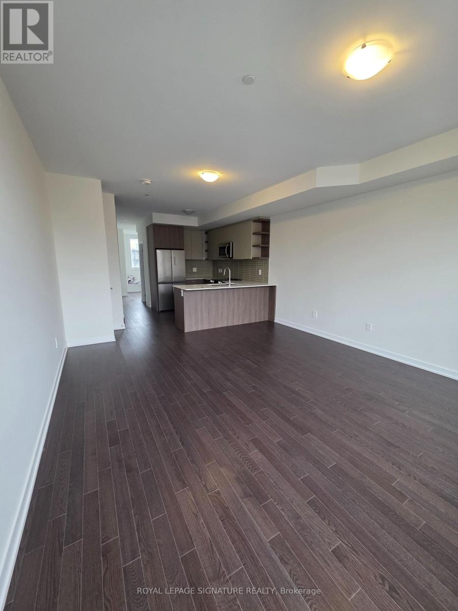 28 Green Gardens Boulevard, Toronto, Ontario  M6A 0E7 - Photo 4 - C13242944