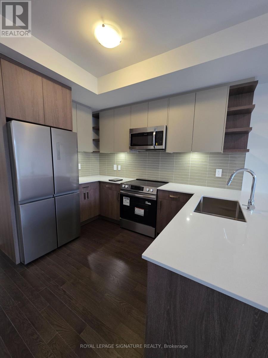 28 Green Gardens Boulevard, Toronto, Ontario  M6A 0E7 - Photo 6 - C13242944