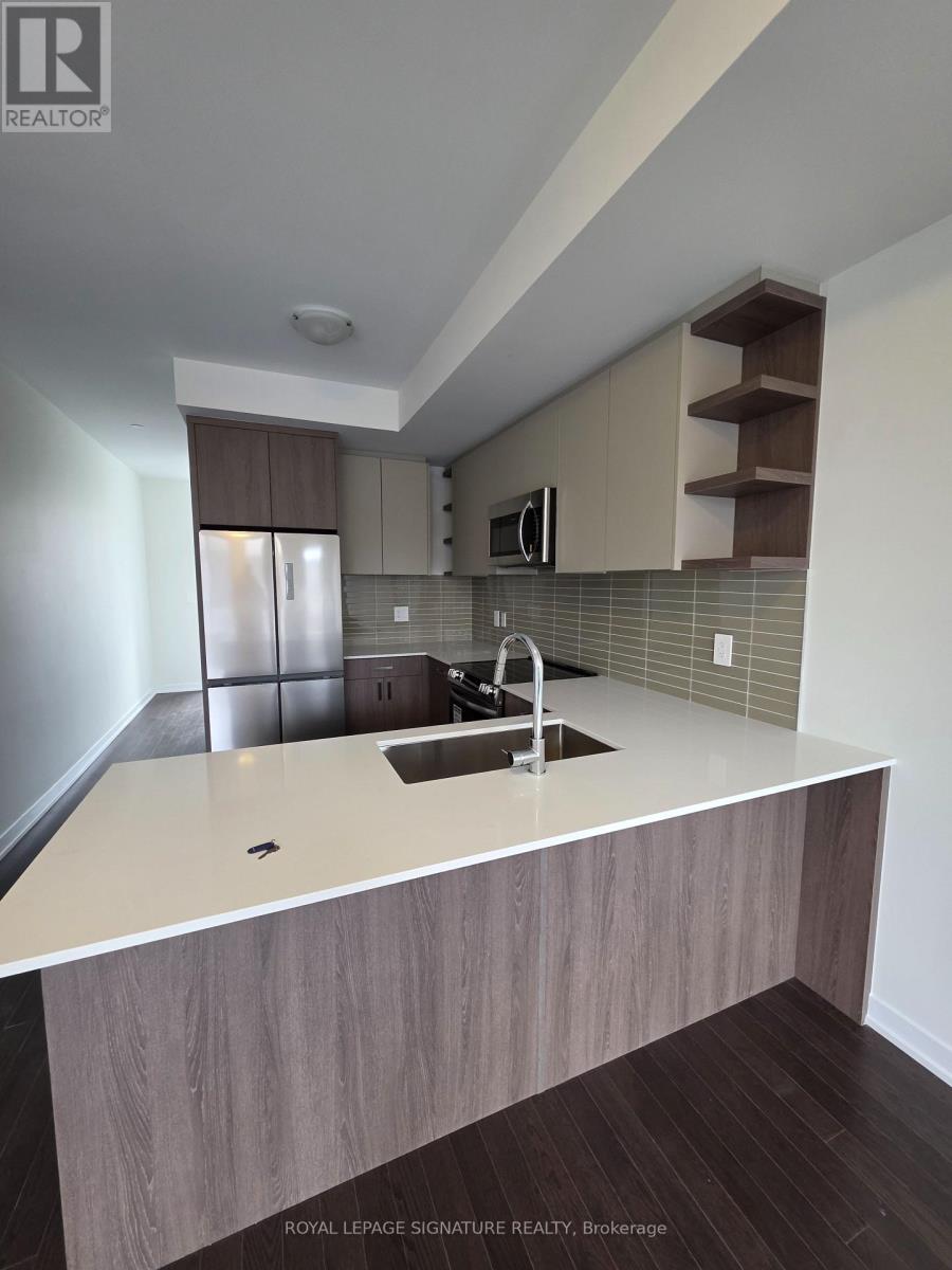 28 Green Gardens Boulevard, Toronto, Ontario  M6A 0E7 - Photo 7 - C13242944