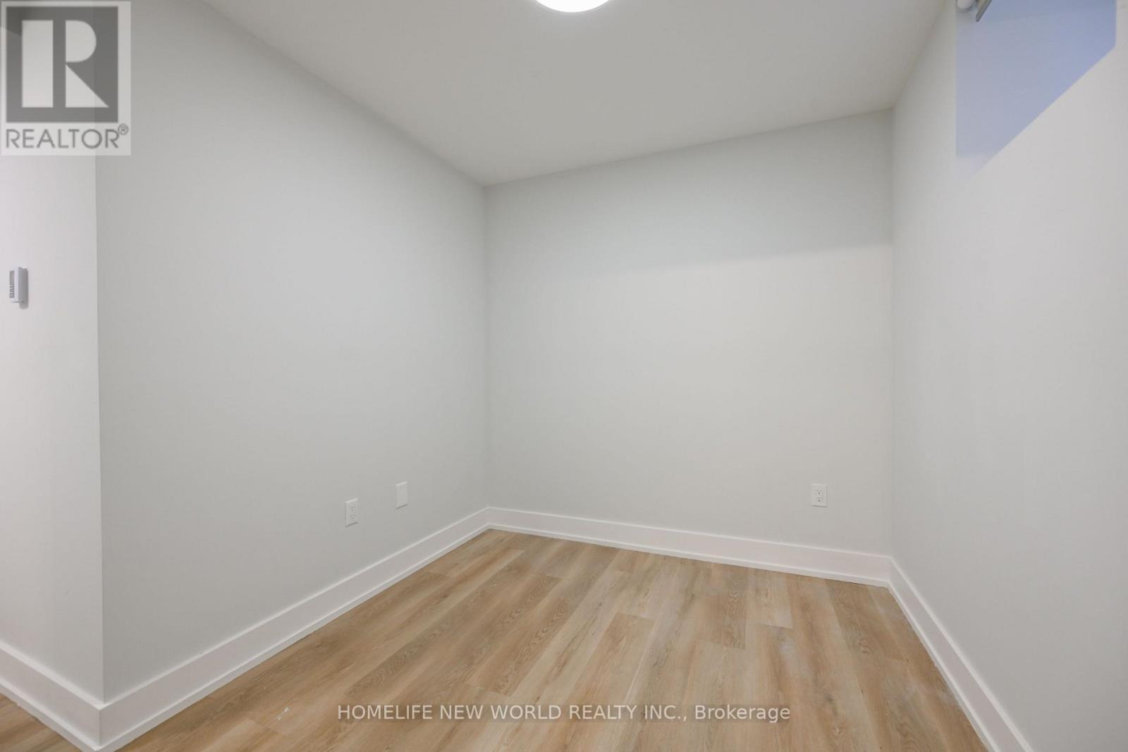 Lower - 997 Dufferin Street, Toronto, Ontario  M6H 4B2 - Photo 10 - C13242956