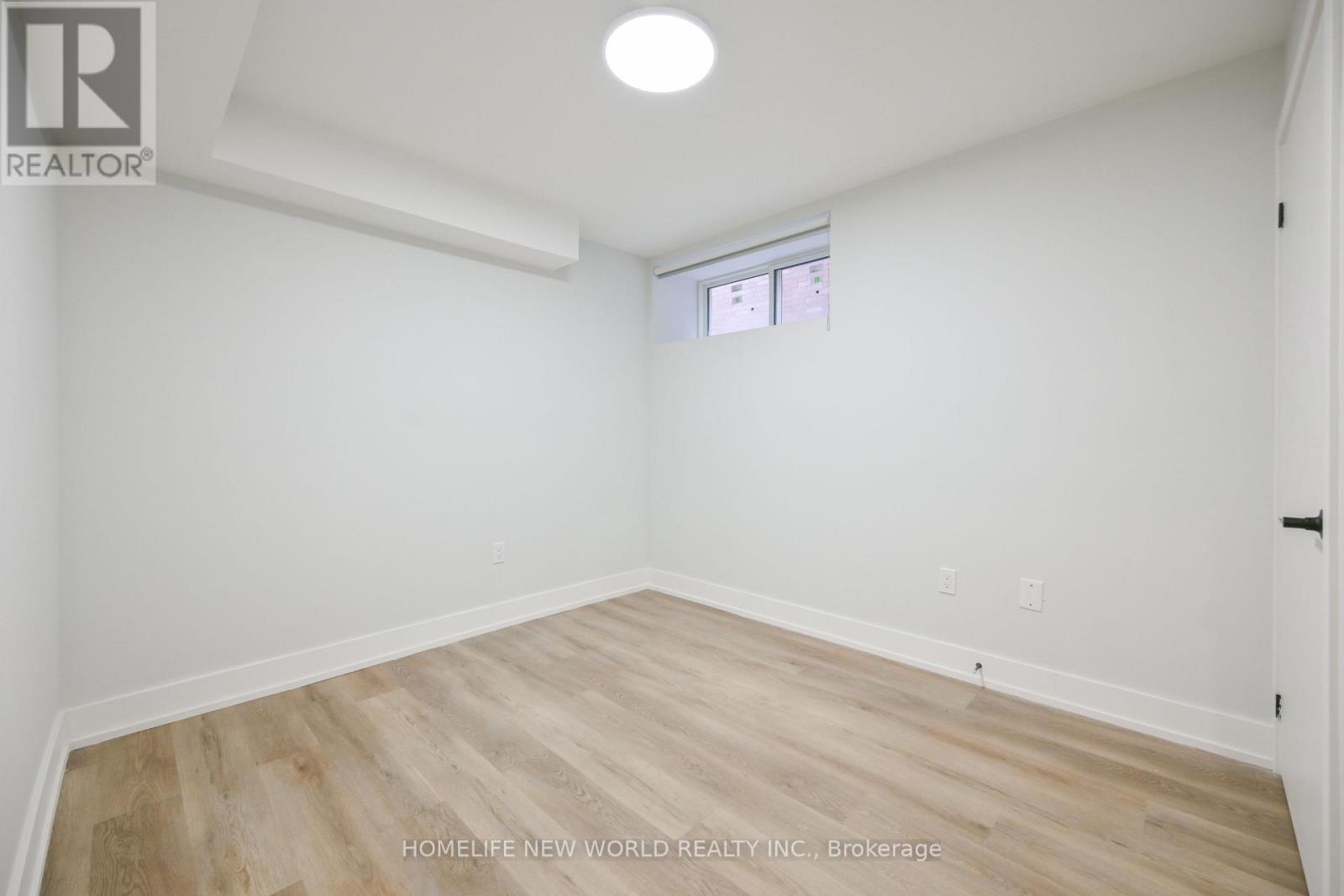 Lower - 997 Dufferin Street, Toronto, Ontario  M6H 4B2 - Photo 9 - C13242956