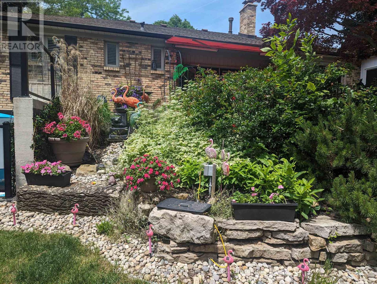 Upper Level (Only) - 184 Dundas Street E, Hamilton, Ontario  L8N 2Z7 - Photo 10 - X13237920