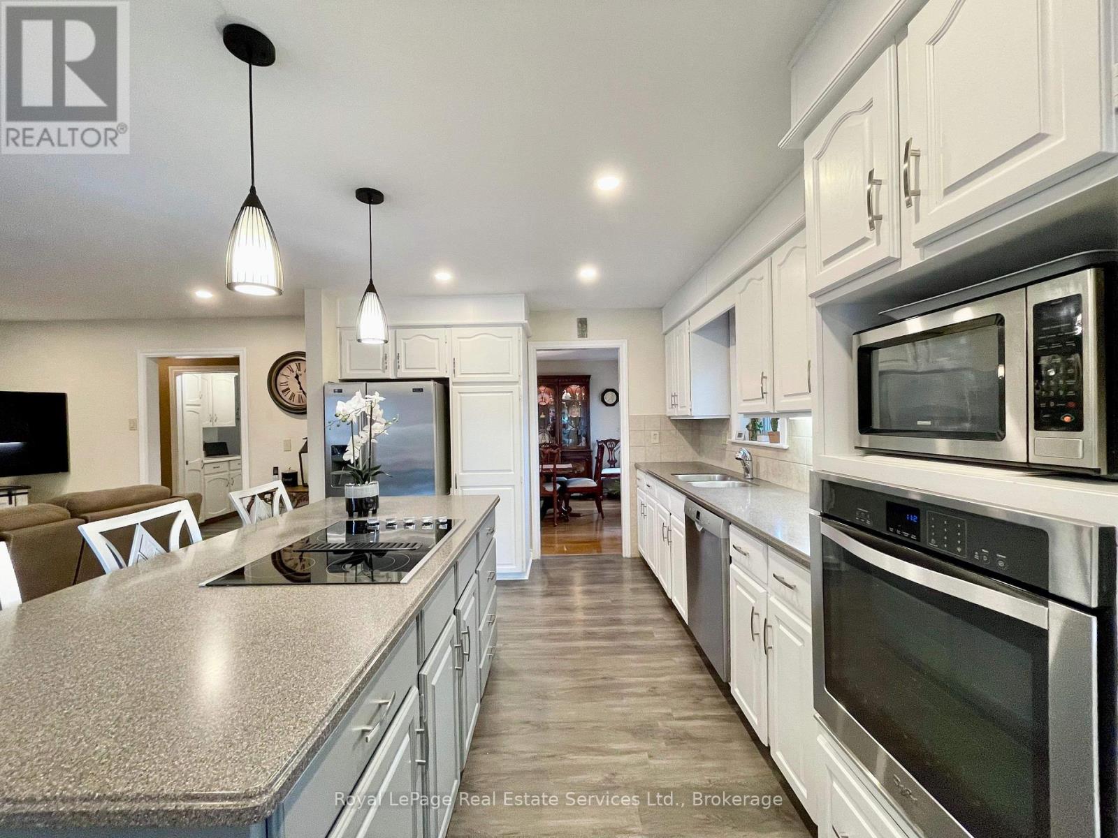 Upper Level (Only) - 184 Dundas Street E, Hamilton, Ontario  L8N 2Z7 - Photo 4 - X13237920