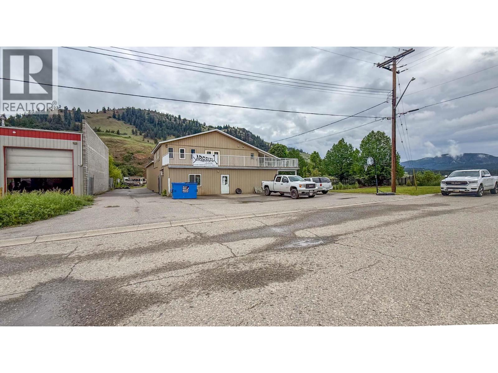 1415 Dyffryn Road, Lumby, British Columbia  V0E 2G0 - Photo 55 - 10389848