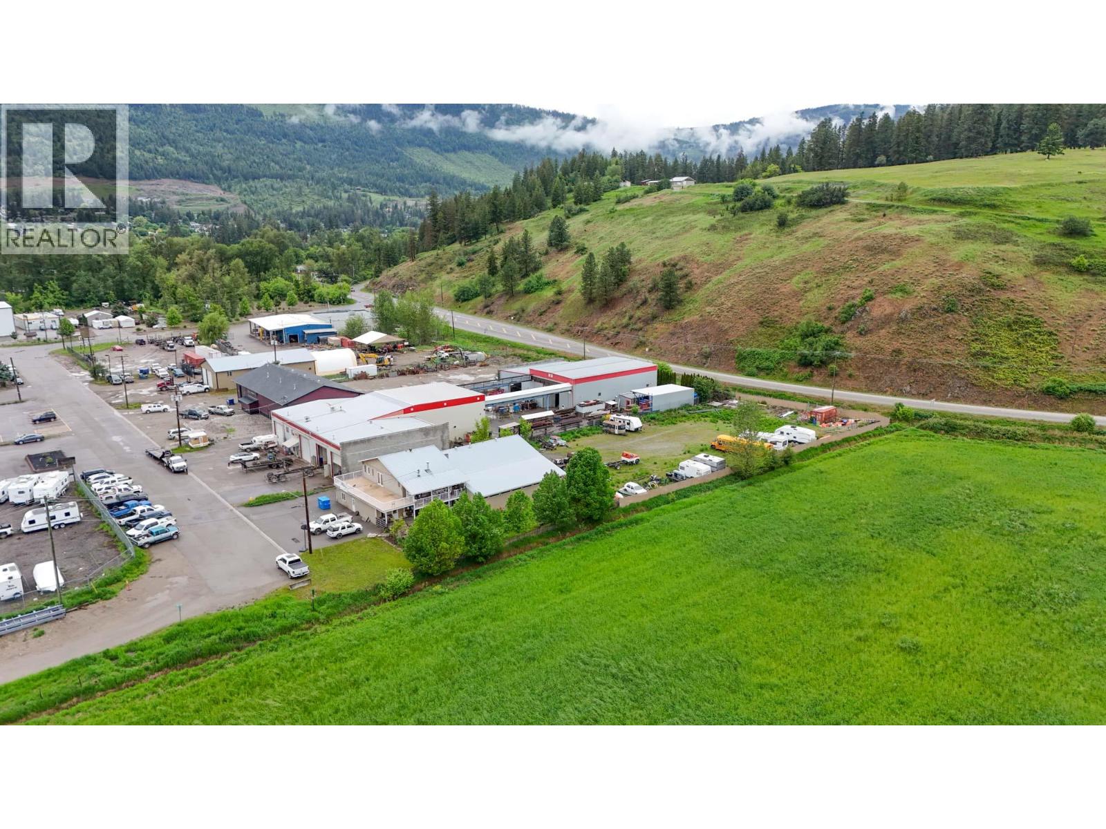 1415 Dyffryn Road, Lumby, British Columbia  V0E 2G0 - Photo 39 - 10389848