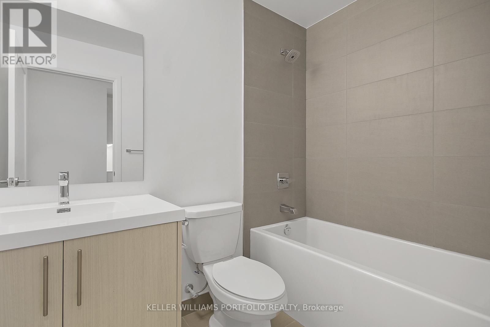 914 - 286 Main Street, Toronto, Ontario  M4C 0B3 - Photo 4 - E13242716