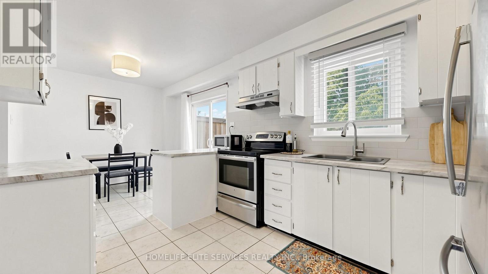 98 Doreen Crescent, Clarington, Ontario  L1C 3W8 - Photo 13 - E13242786
