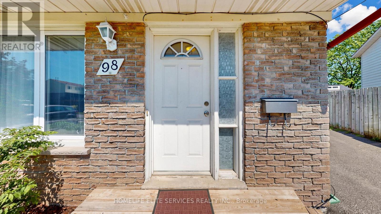 98 Doreen Crescent, Clarington, Ontario  L1C 3W8 - Photo 3 - E13242786