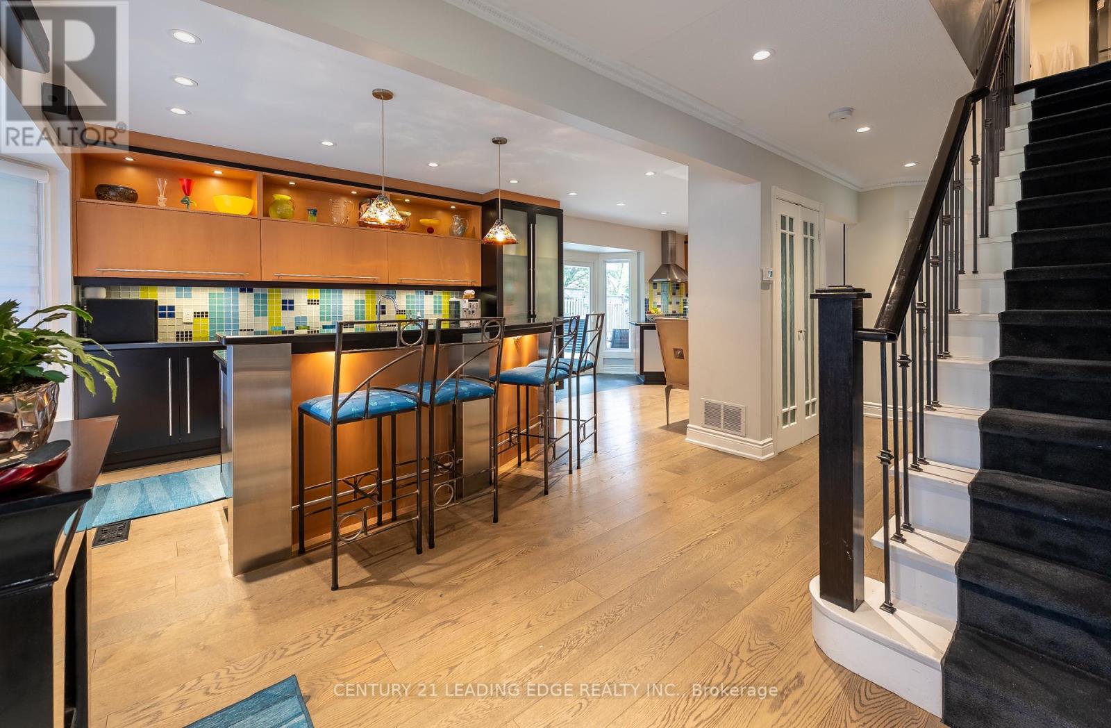 20 Solway Court, Toronto, Ontario  M1W 1S6 - Photo 3 - E13242988