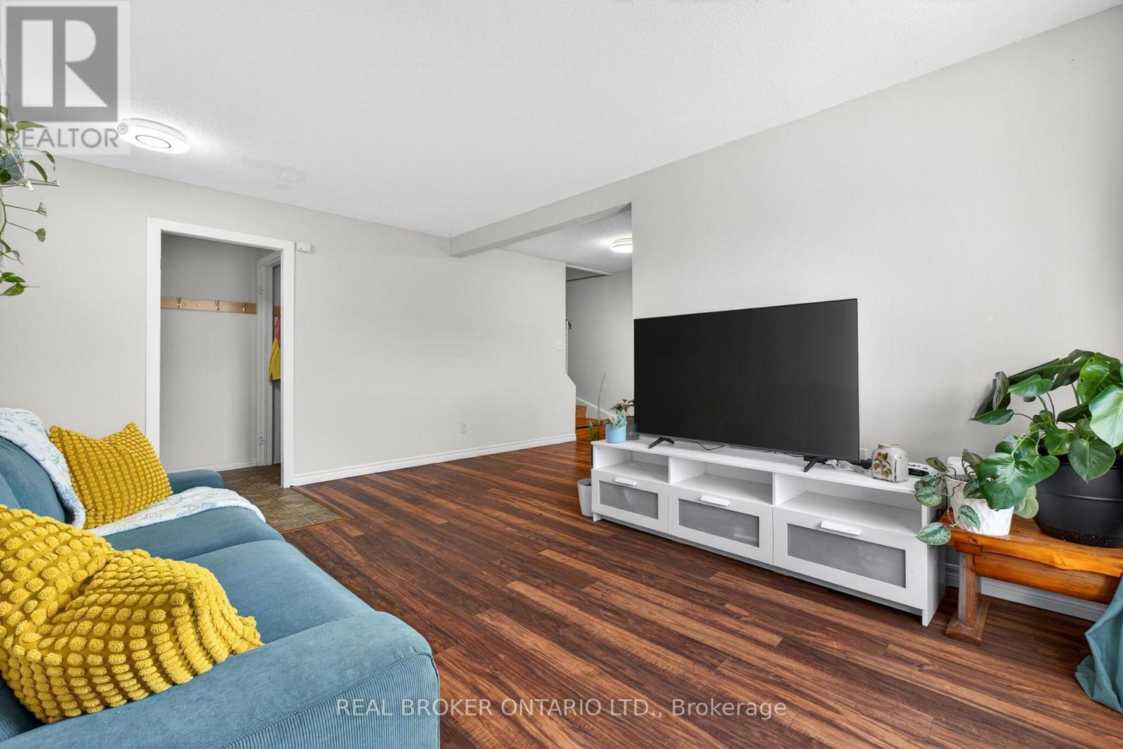 53 - 401 Wentworth Street W, Oshawa, Ontario  L1J 6J1 - Photo 4 - E13242990
