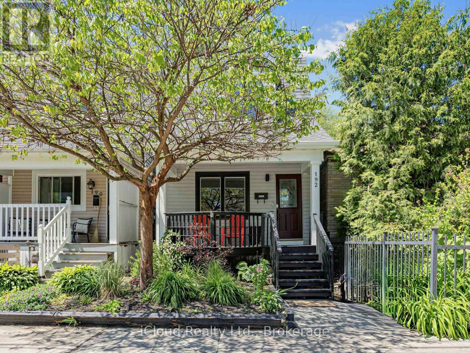 192 GLEDHILL AVENUE, Toronto, Ontario