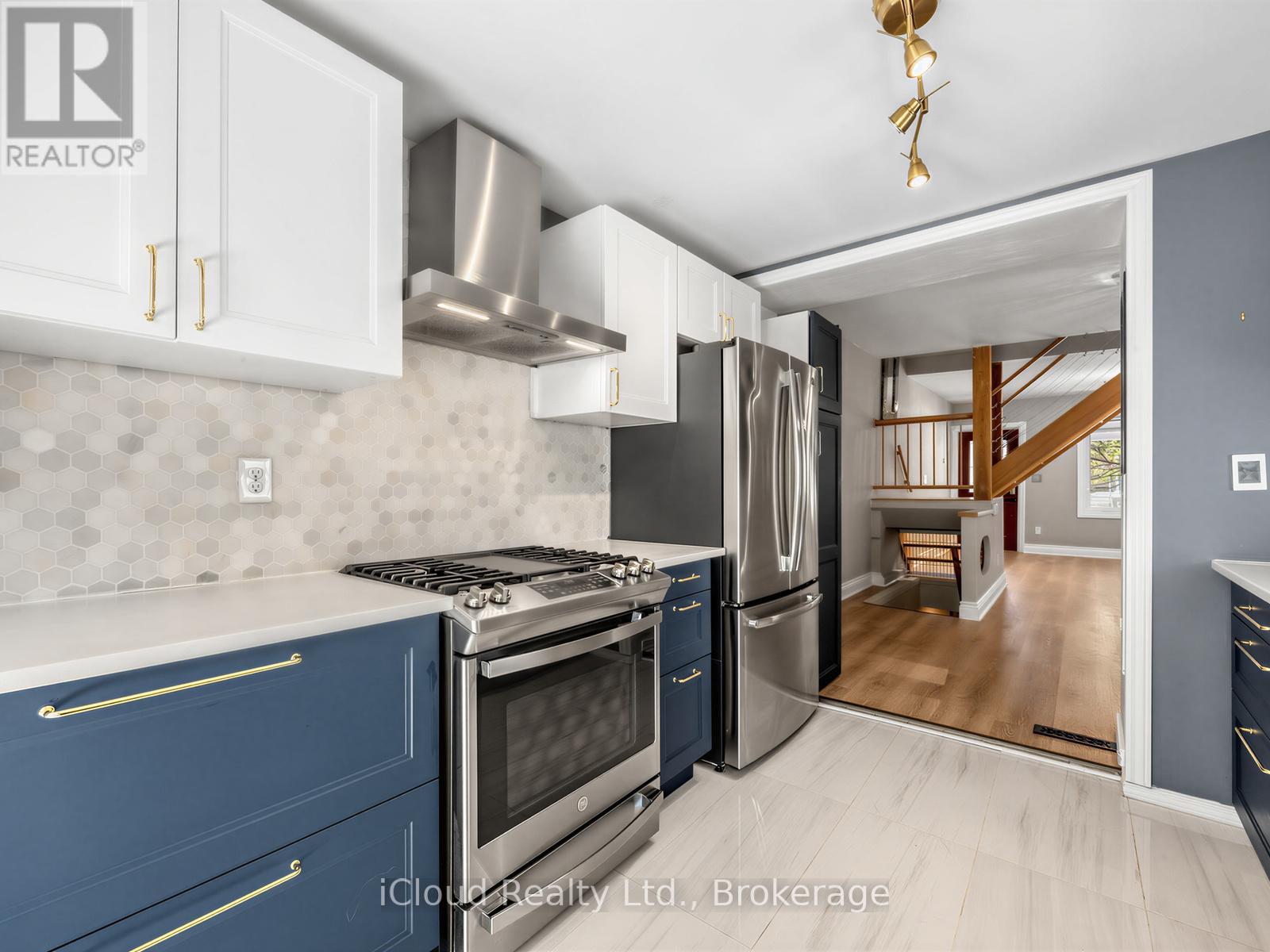 192 Gledhill Avenue, Toronto, Ontario  M4C 5L1 - Photo 14 - E13242996