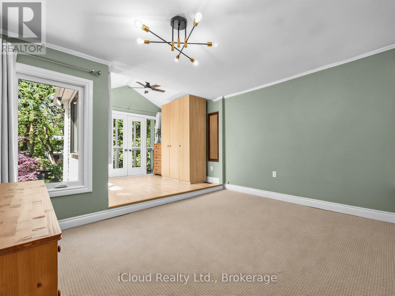 192 Gledhill Avenue, Toronto, Ontario  M4C 5L1 - Photo 15 - E13242996