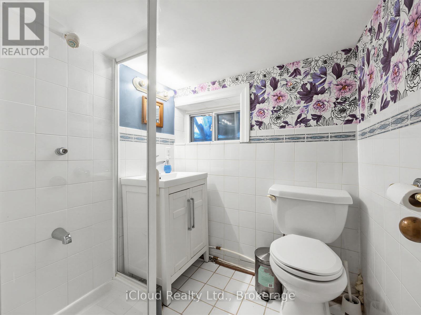 192 Gledhill Avenue, Toronto, Ontario  M4C 5L1 - Photo 27 - E13242996