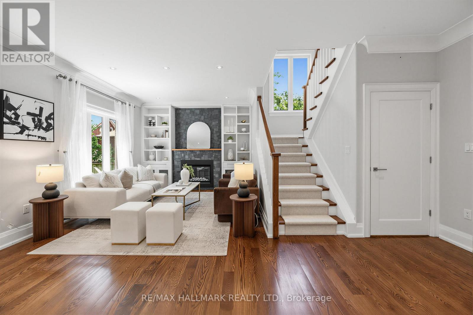 1 Dustan Crescent, Toronto, Ontario  M4J 4G4 - Photo 14 - E13243062