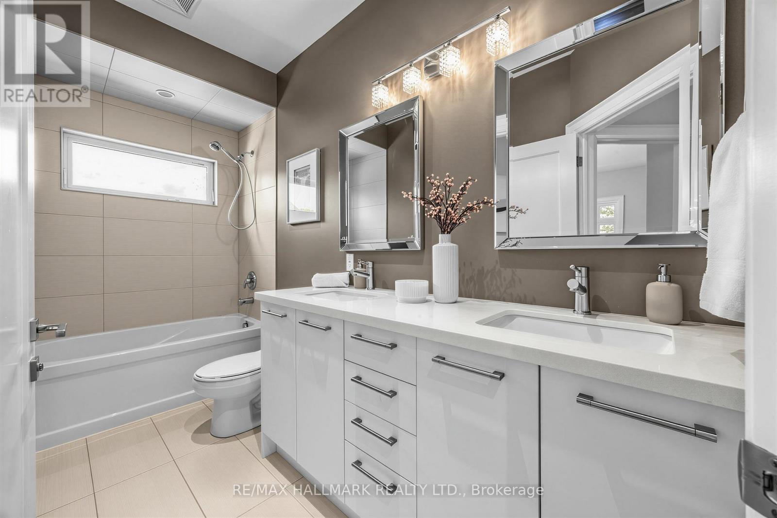 1 Dustan Crescent, Toronto, Ontario  M4J 4G4 - Photo 35 - E13243062