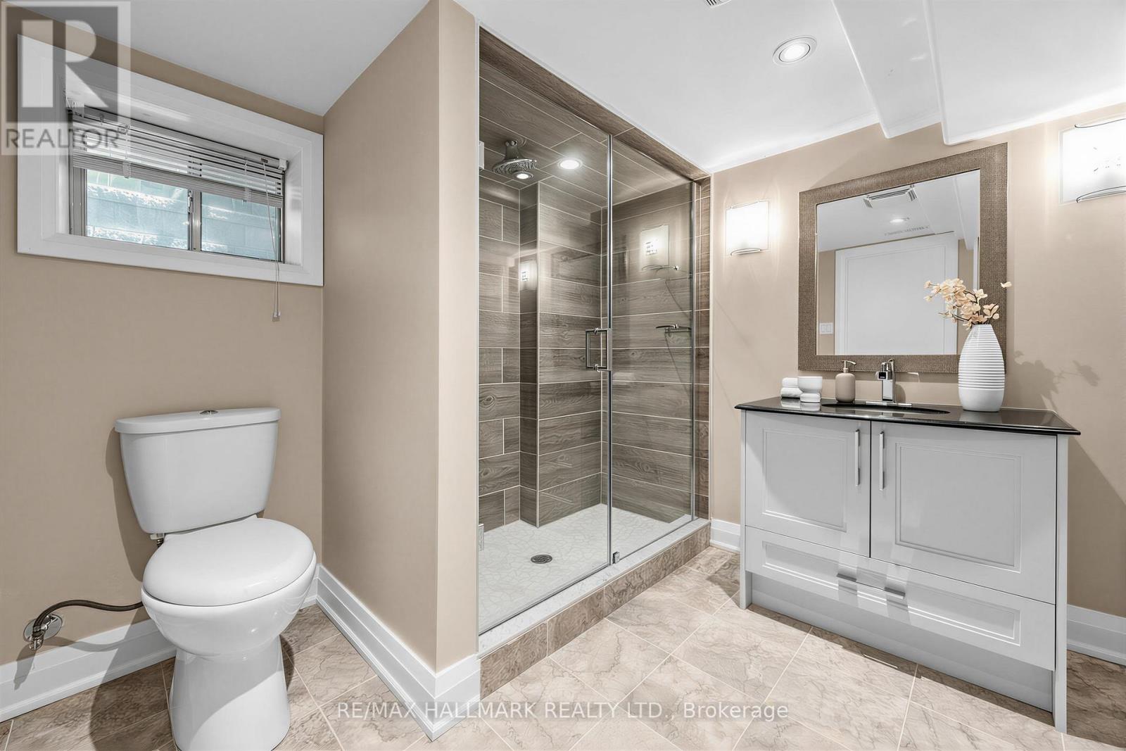 1 Dustan Crescent, Toronto, Ontario  M4J 4G4 - Photo 45 - E13243062