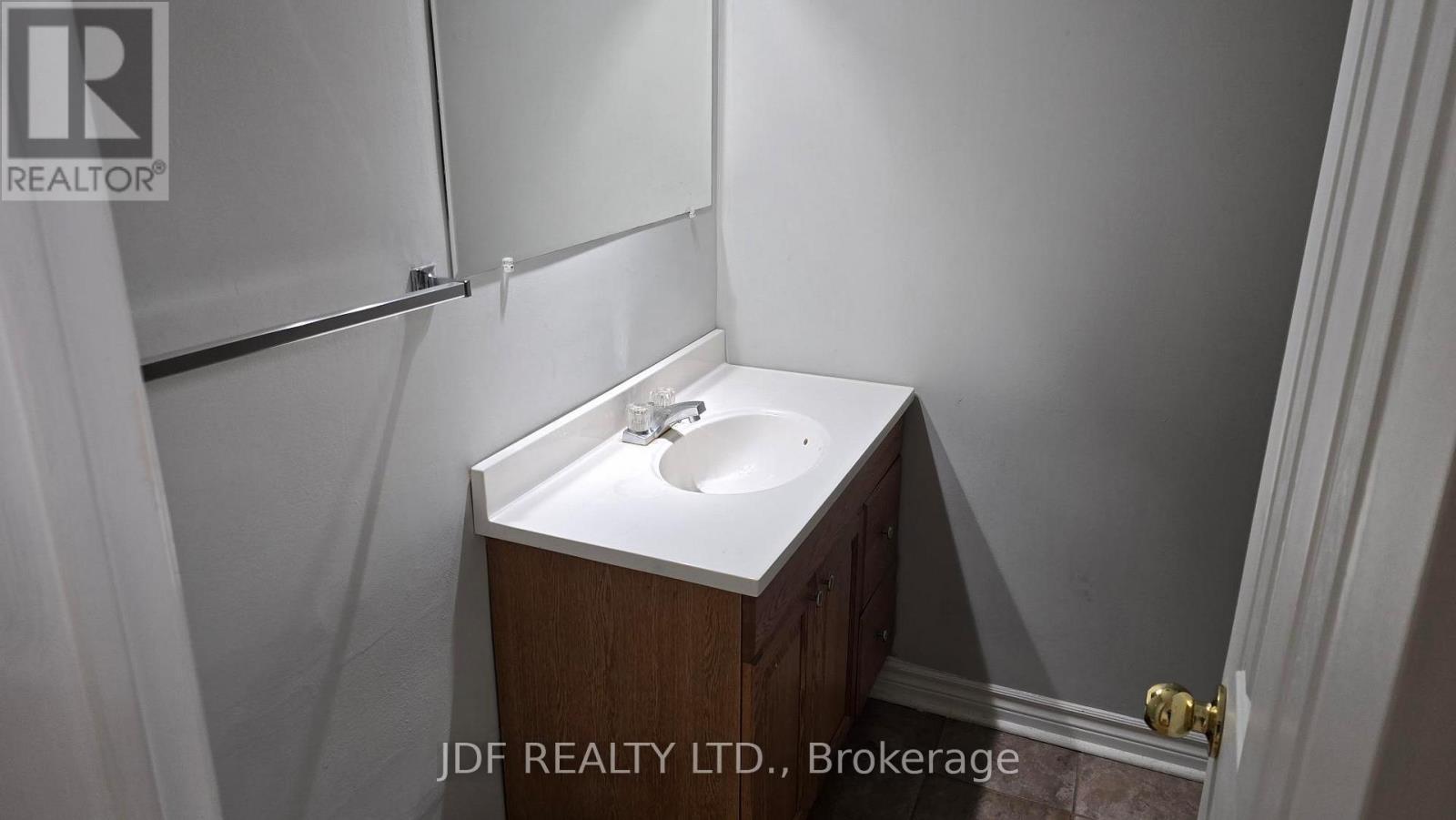 11 - Front - 471 Jevlan Drive, Vaughan, Ontario  L4L 8A1 - Photo 14 - N13242756