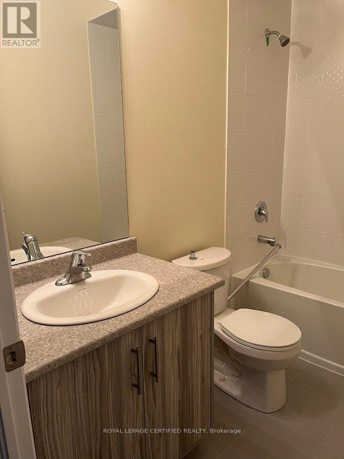 Upper - 37 Puisaya Drive, Richmond Hill, Ontario  L4E 1L2 - Photo 10 - N13242854