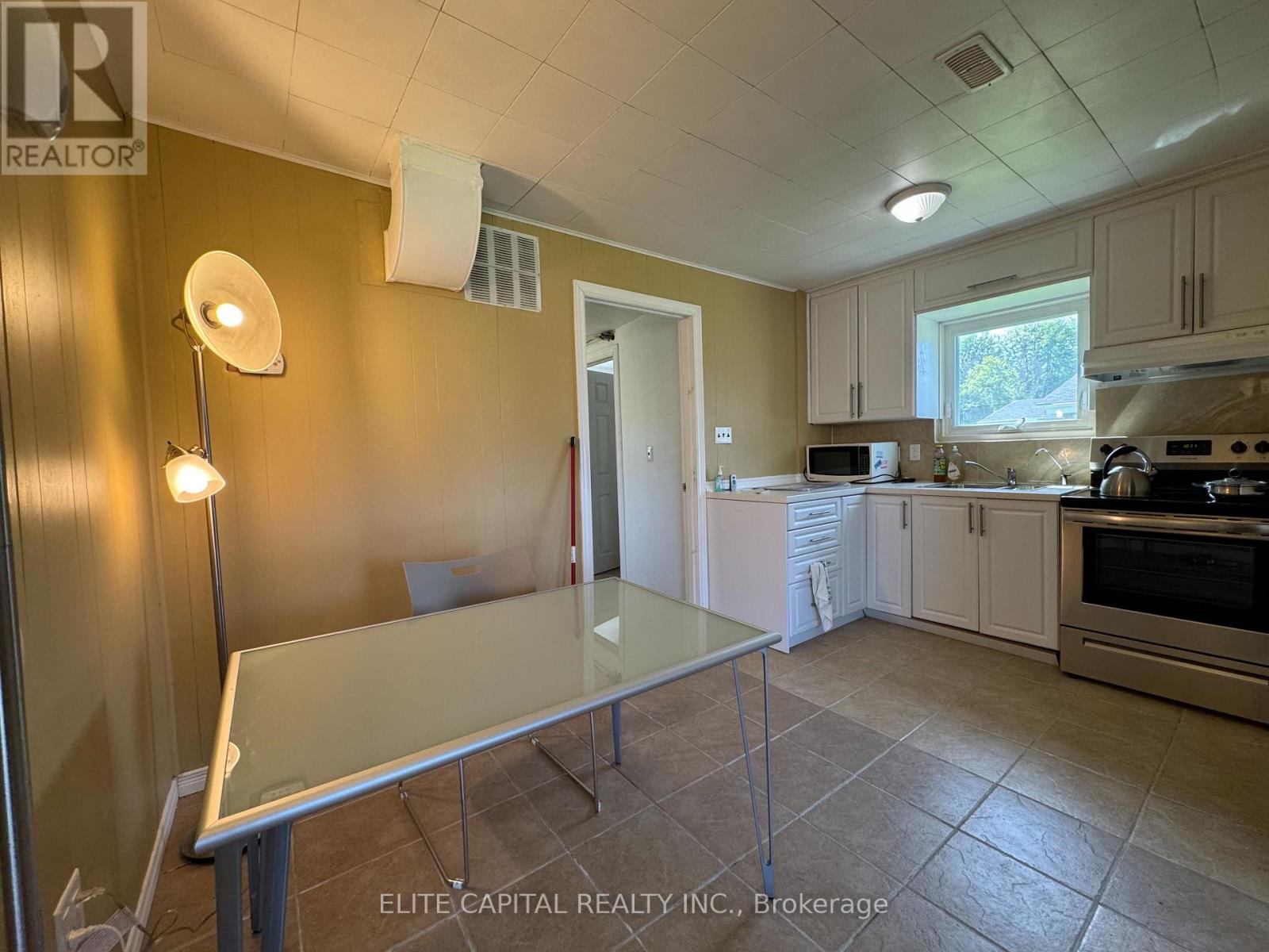 9 Lambrook Drive, Georgina, Ontario  L0E 1N0 - Photo 8 - N13243028