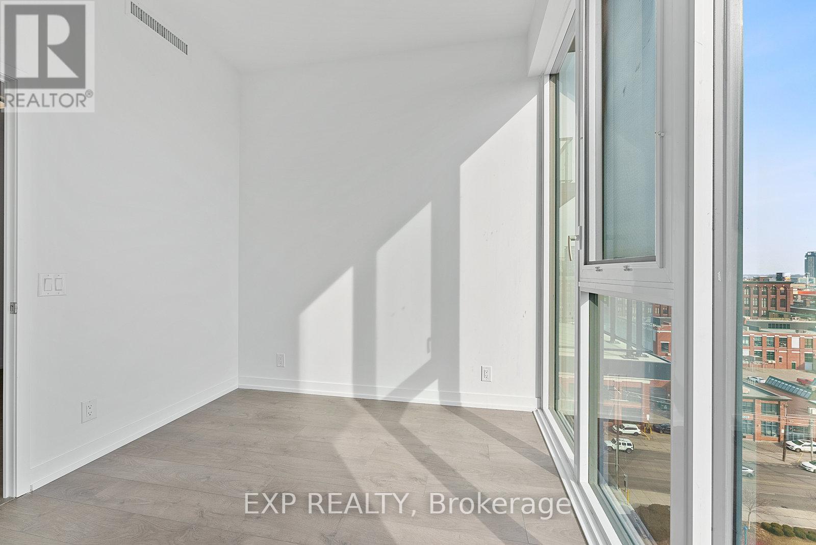 908 - 270 Dufferin Street, Toronto, Ontario  M6K 0H8 - Photo 17 - W13242712