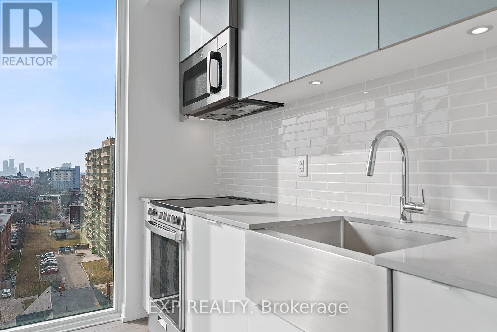 908 - 270 Dufferin Street, Toronto, Ontario  M6K 0H8 - Photo 6 - W13242712