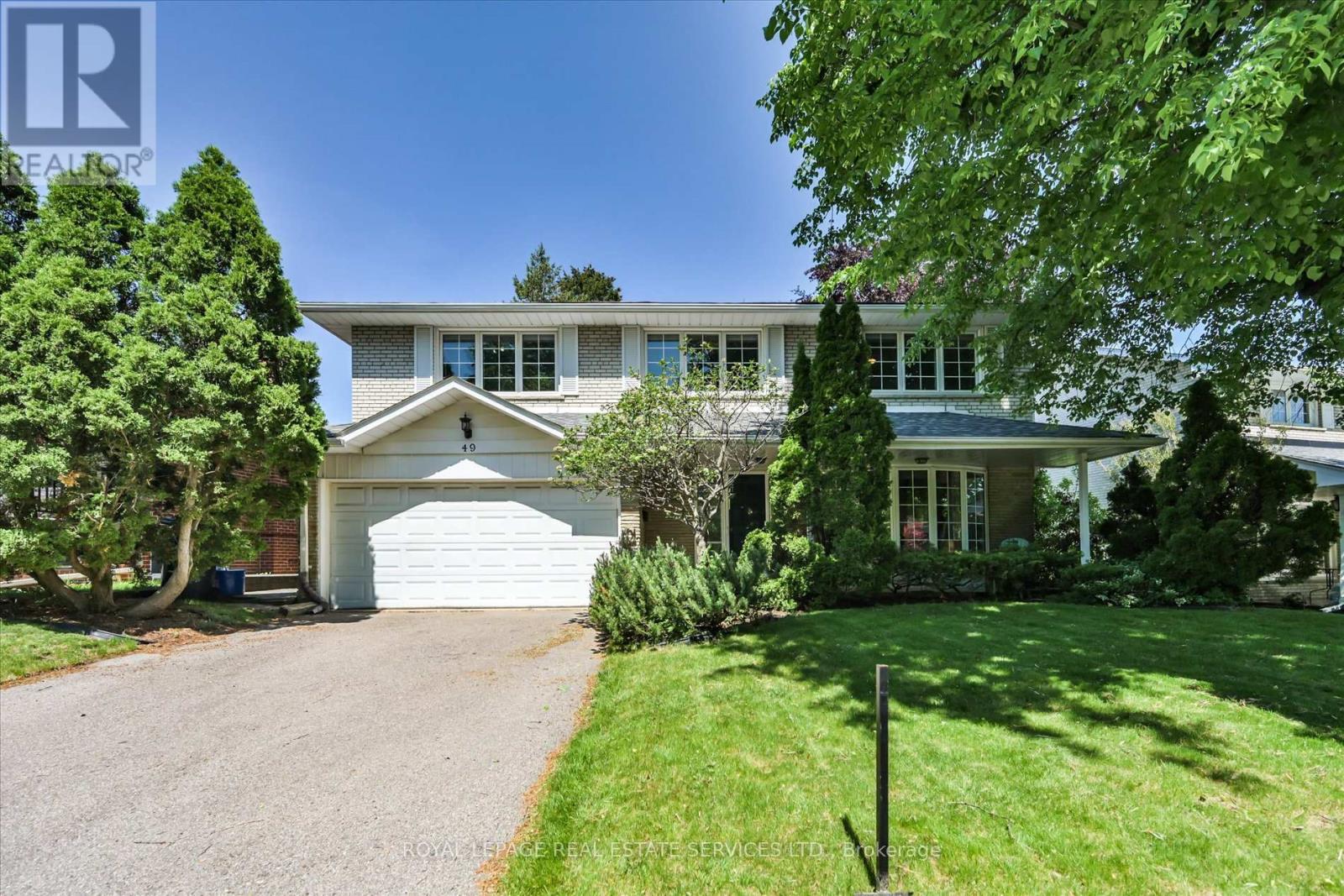 49 Pettit Drive, Toronto, Ontario  M9R 2W6 - Photo 2 - W13242732