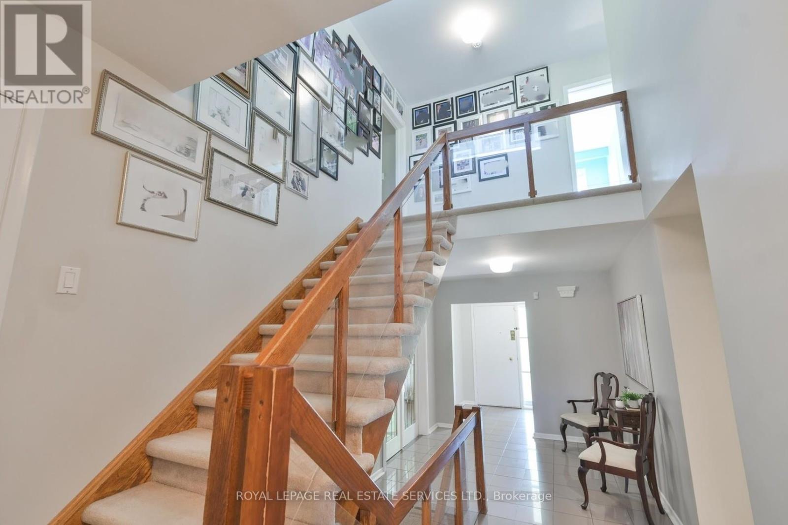49 Pettit Drive, Toronto, Ontario  M9R 2W6 - Photo 21 - W13242732