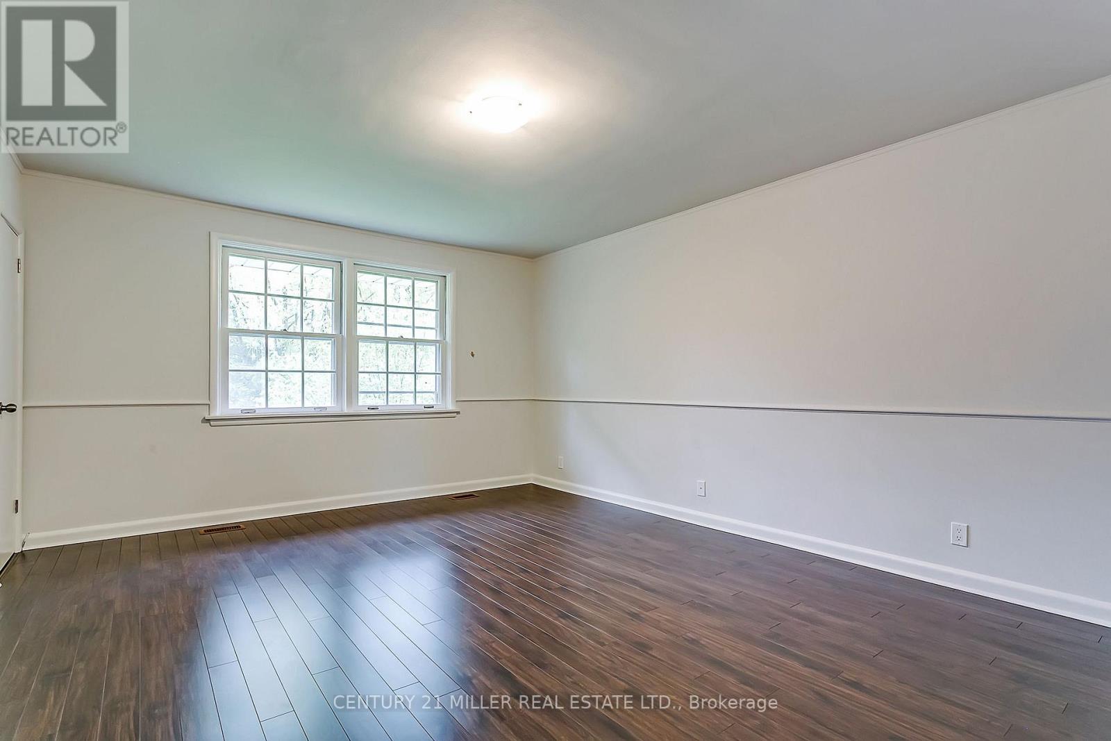 91 Ennisclare Drive E, Oakville, Ontario  L6J 4N3 - Photo 14 - W13242852