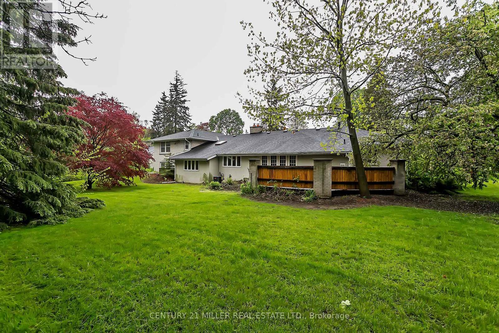 91 Ennisclare Drive E, Oakville, Ontario  L6J 4N3 - Photo 23 - W13242852