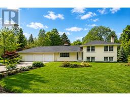 91 ENNISCLARE DRIVE E, Oakville, Ontario