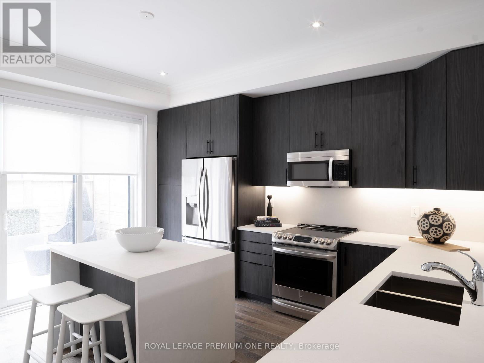 70a Thomas Street, Mississauga, Ontario  L5M 2R6 - Photo 5 - W13242902