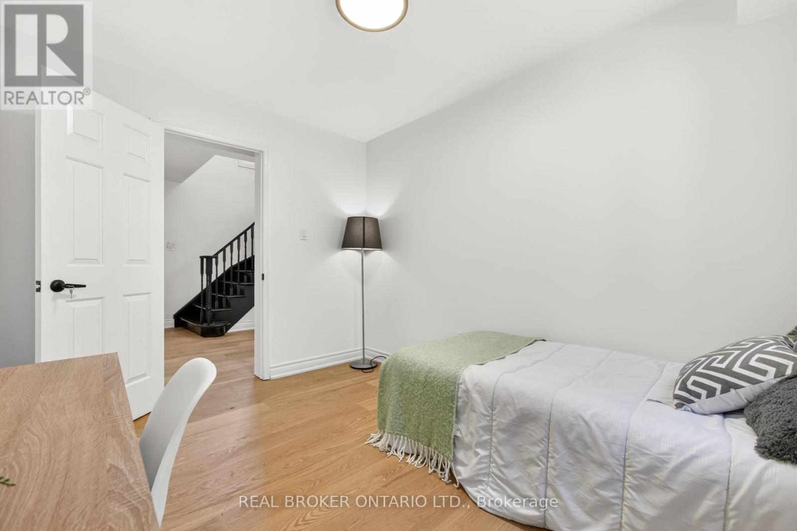 4326 Waterford Crescent, Mississauga, Ontario  L5R 2B2 - Photo 14 - W13242904