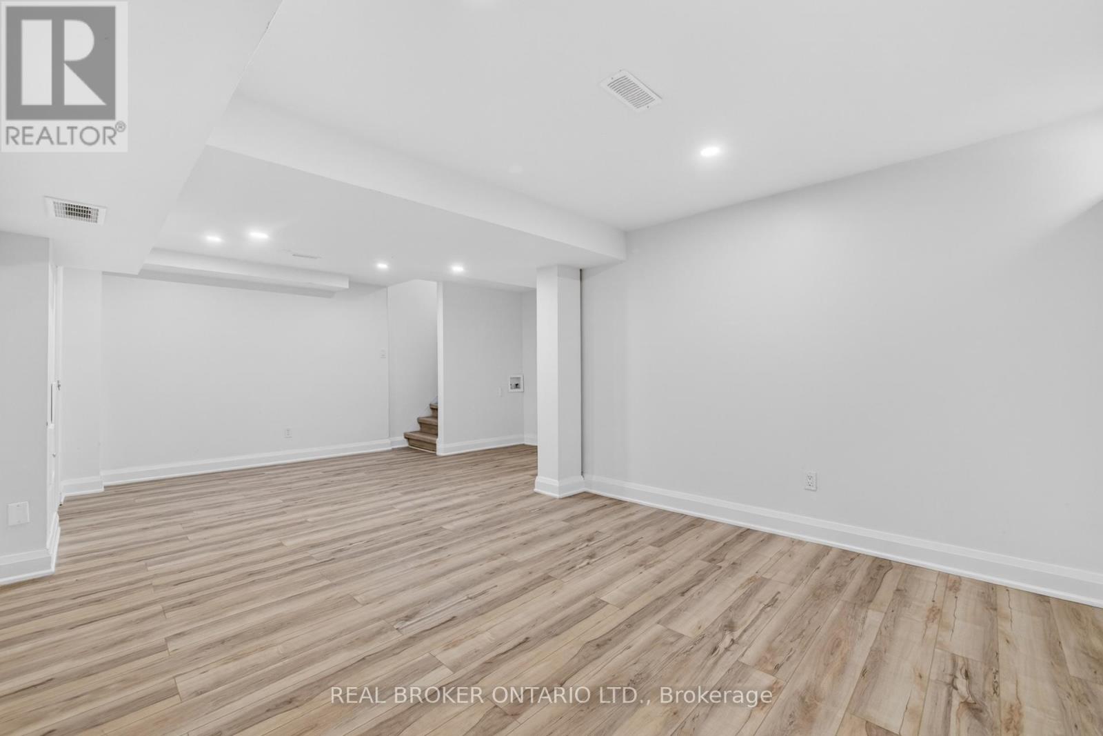 4326 Waterford Crescent, Mississauga, Ontario  L5R 2B2 - Photo 38 - W13242904