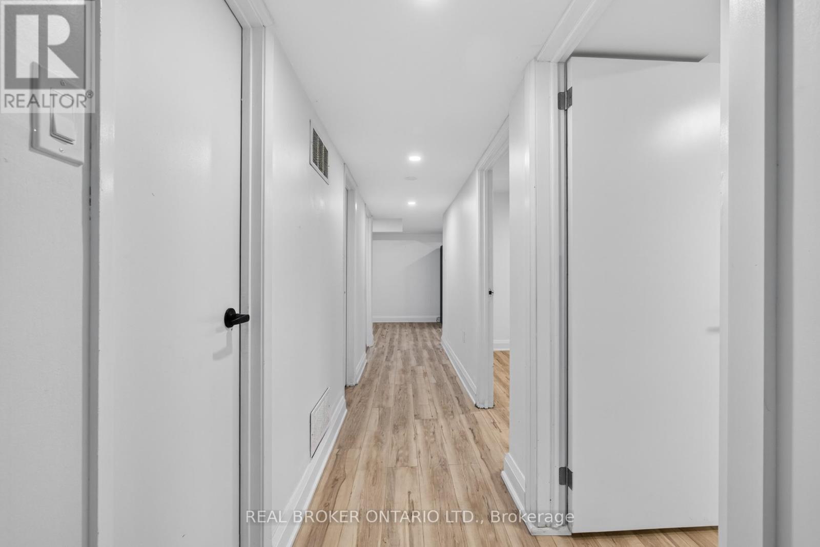 4326 Waterford Crescent, Mississauga, Ontario  L5R 2B2 - Photo 39 - W13242904