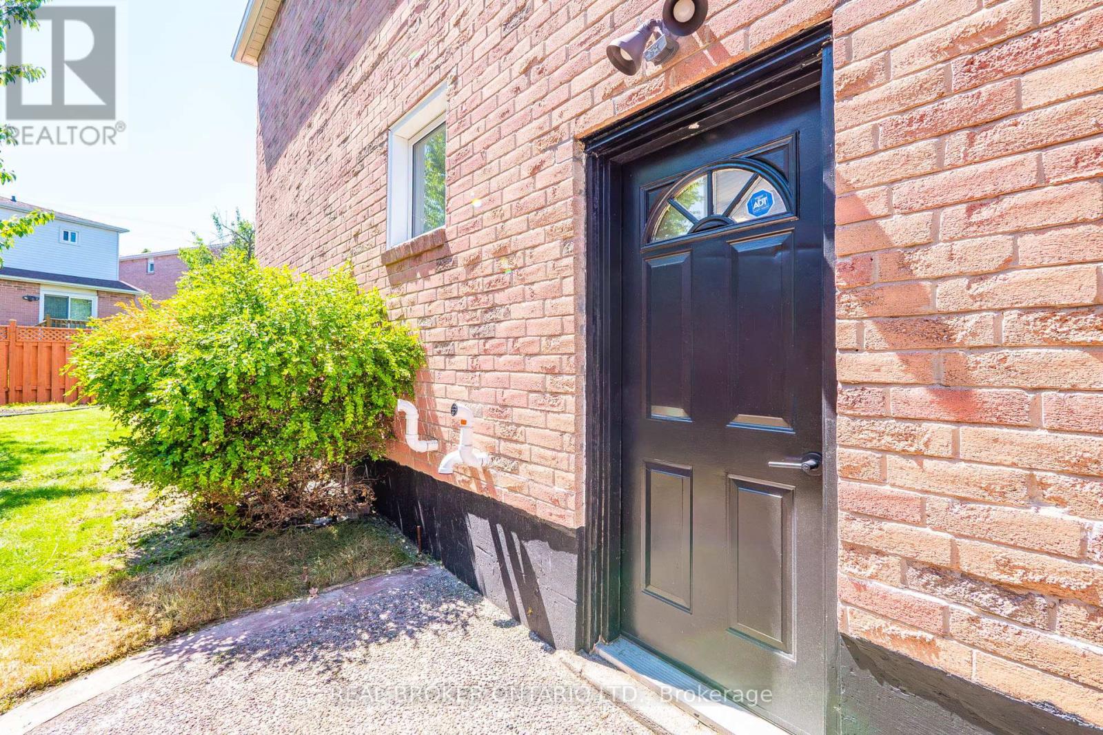 4326 Waterford Crescent, Mississauga, Ontario  L5R 2B2 - Photo 46 - W13242904