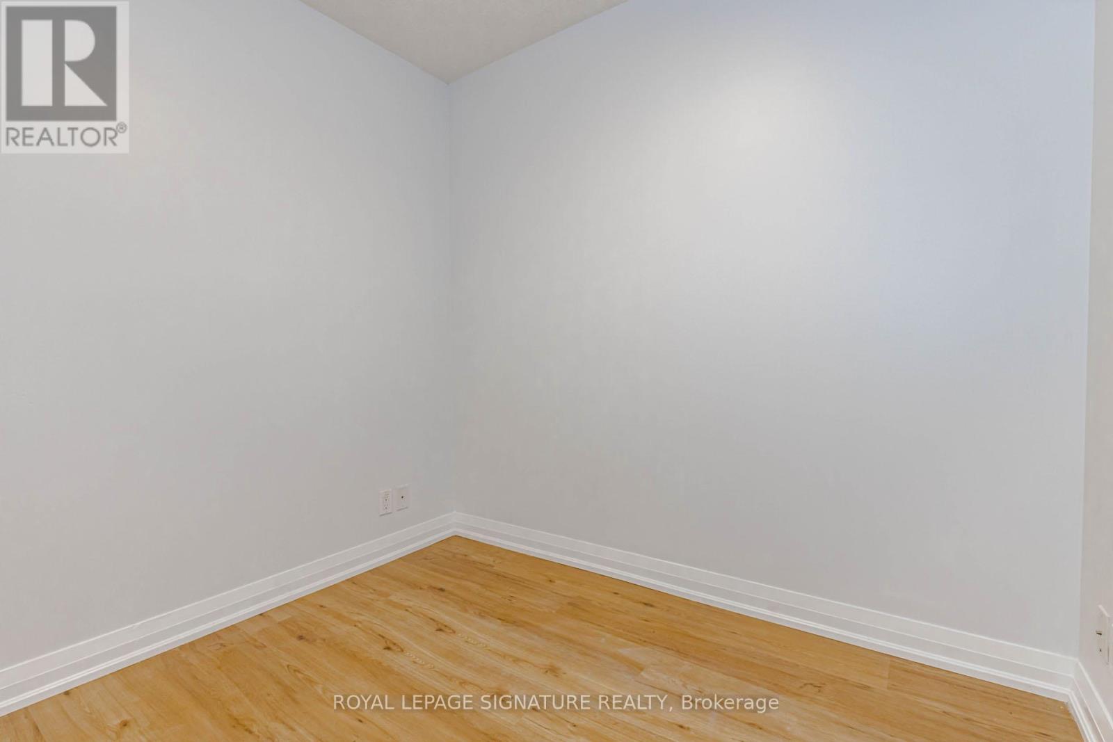 705 - 5 Valhalla Inn Road, Toronto, Ontario  M9B 1S9 - Photo 10 - W13242936