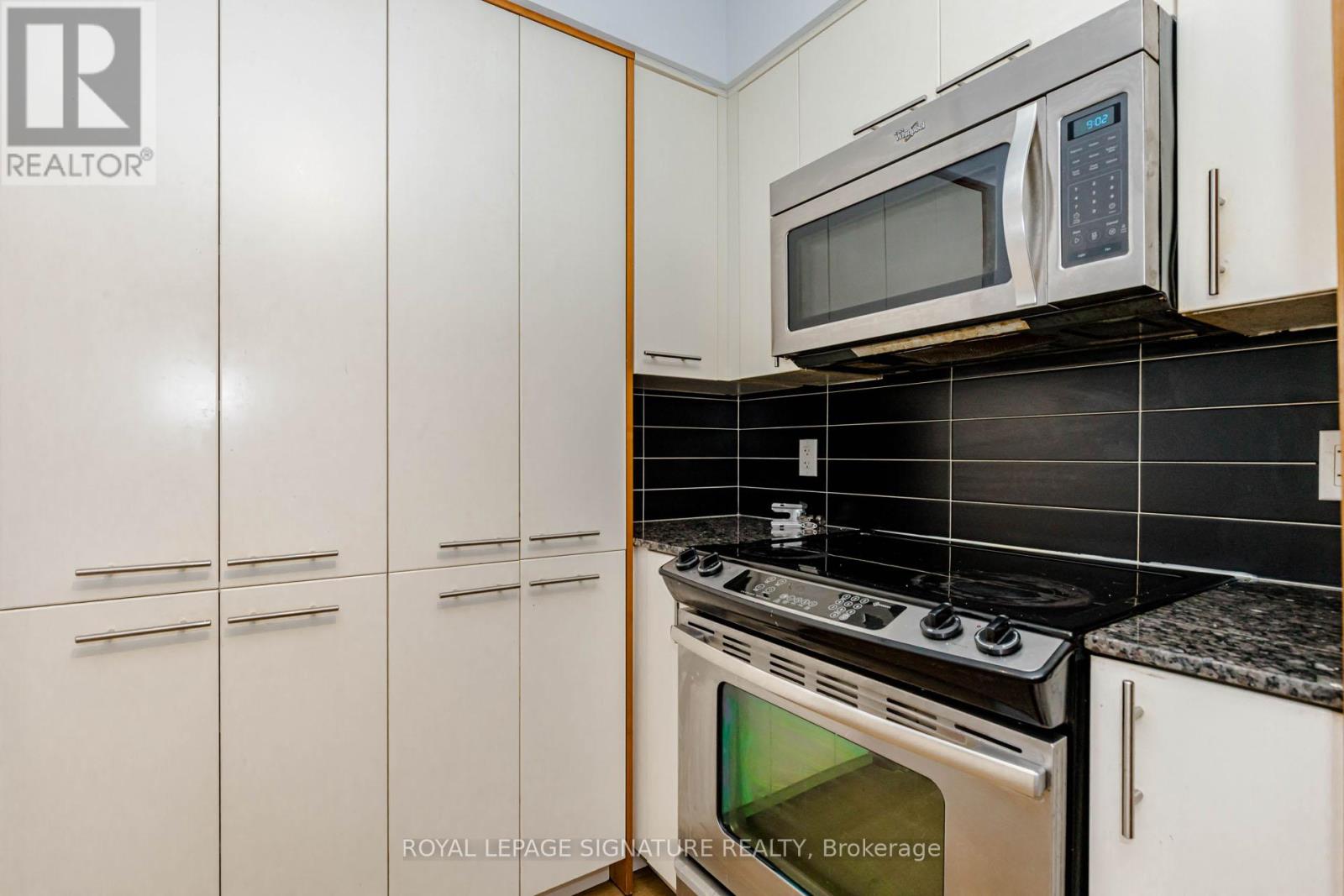 705 - 5 Valhalla Inn Road, Toronto, Ontario  M9B 1S9 - Photo 17 - W13242936