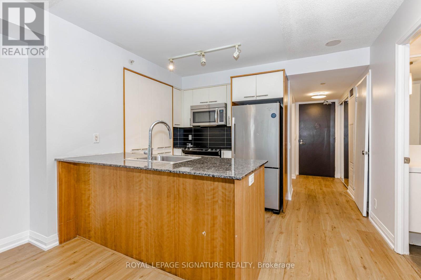 705 - 5 Valhalla Inn Road, Toronto, Ontario  M9B 1S9 - Photo 19 - W13242936