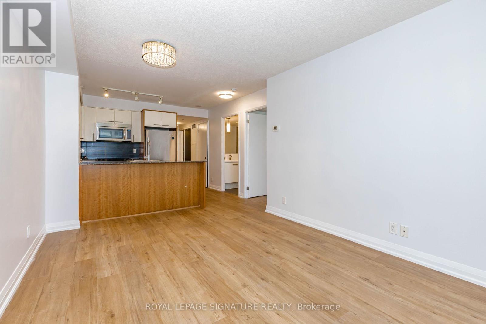 705 - 5 Valhalla Inn Road, Toronto, Ontario  M9B 1S9 - Photo 24 - W13242936