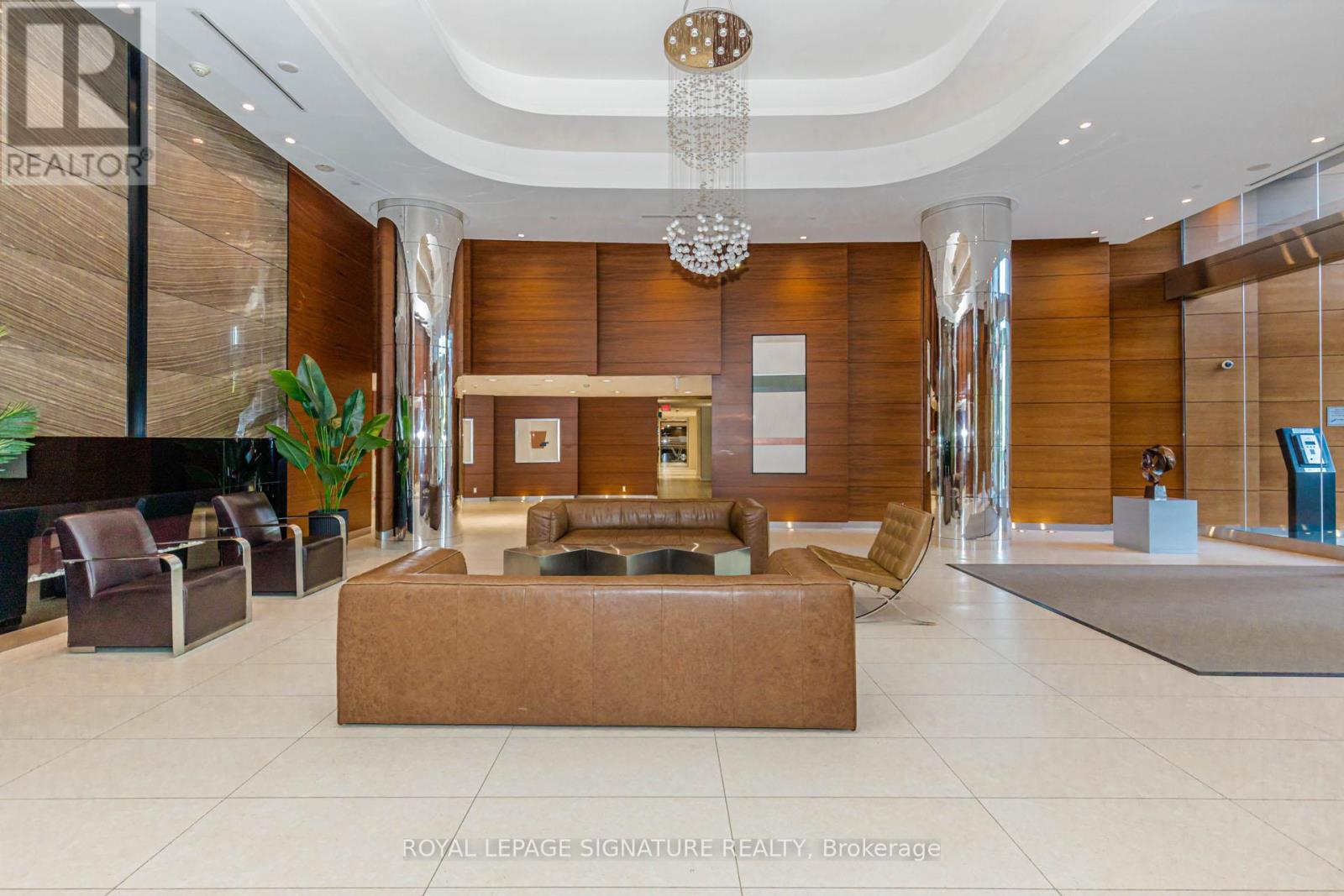 705 - 5 Valhalla Inn Road, Toronto, Ontario  M9B 1S9 - Photo 7 - W13242936