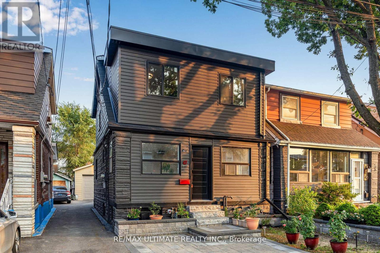 47 Mahoney Avenue, Toronto, Ontario  M6M 2H5 - Photo 45 - W13242984