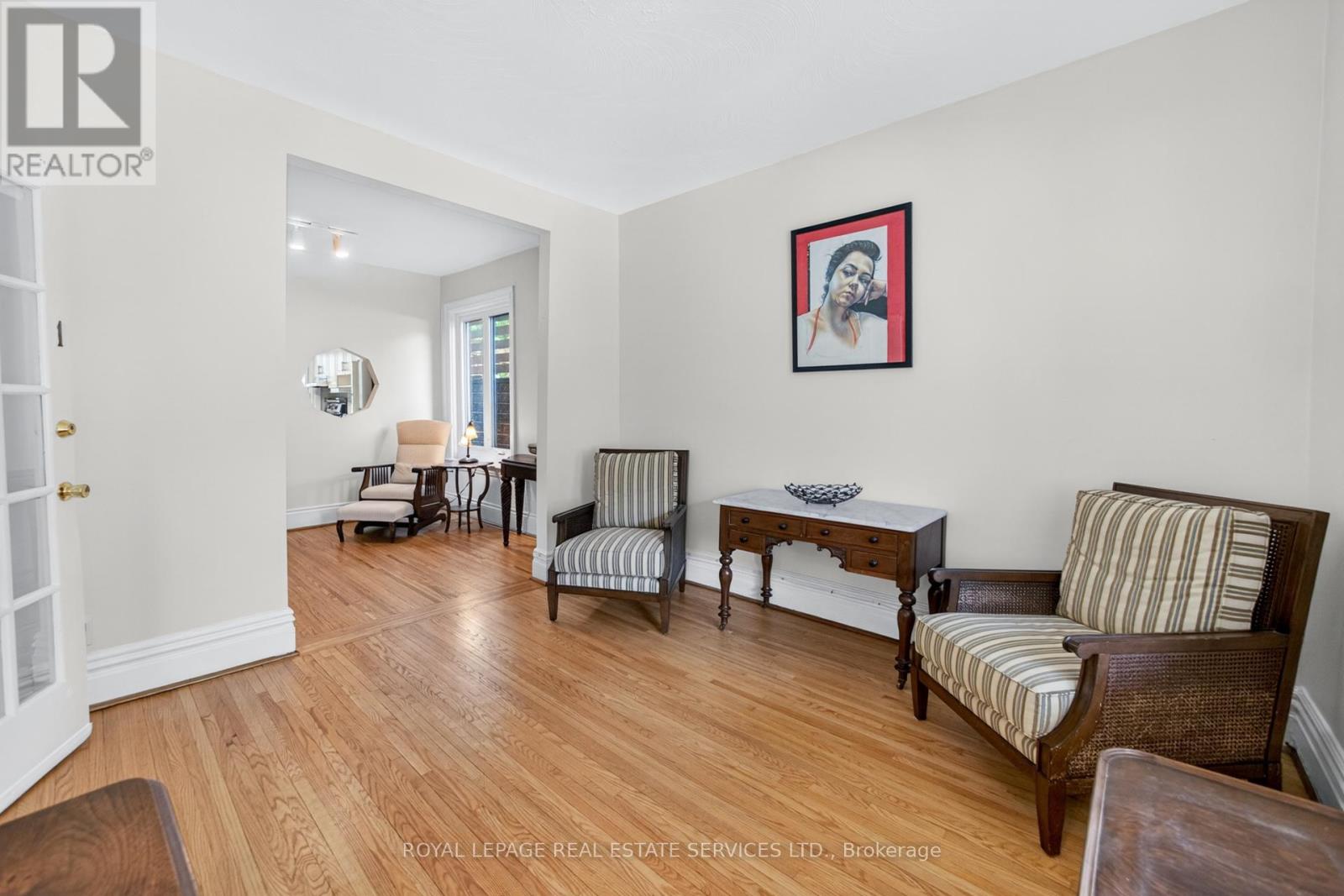 32 Hillsview Avenue, Toronto, Ontario  M6P 1J5 - Photo 13 - W13243046