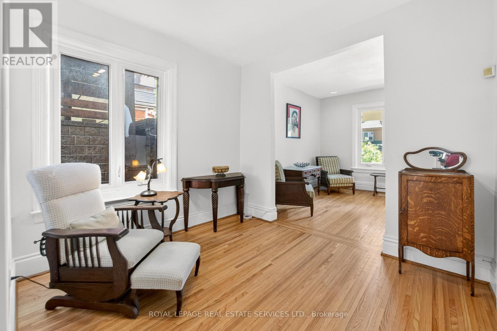 32 Hillsview Avenue, Toronto, Ontario  M6P 1J5 - Photo 16 - W13243046