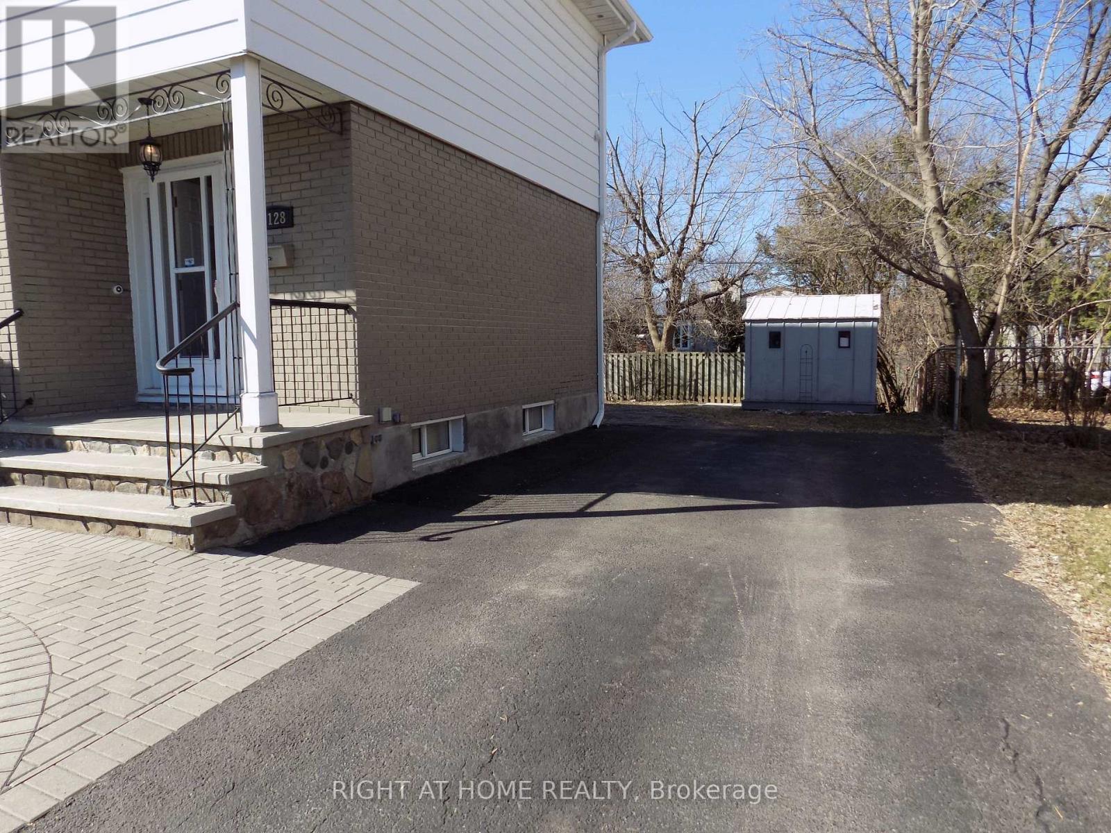 1128 Checkers Road, Ottawa, Ontario  K2C 2S4 - Photo 2 - X13243200