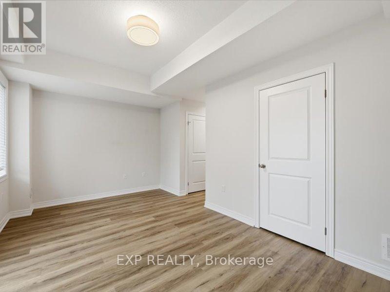 9 - 122 Dundas Street E, Hamilton, Ontario  L9H 7N3 - Photo 18 - X13242798