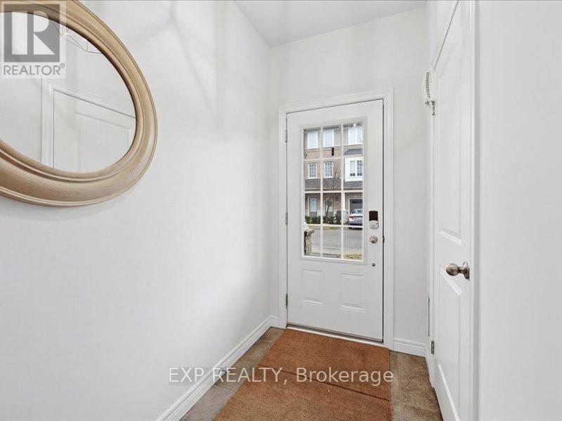 9 - 122 Dundas Street E, Hamilton, Ontario  L9H 7N3 - Photo 3 - X13242798