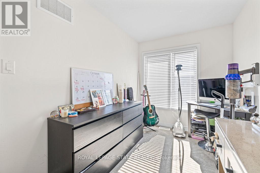 40 Radison Lane, Hamilton, Ontario  L8H 0B5 - Photo 24 - X13242838
